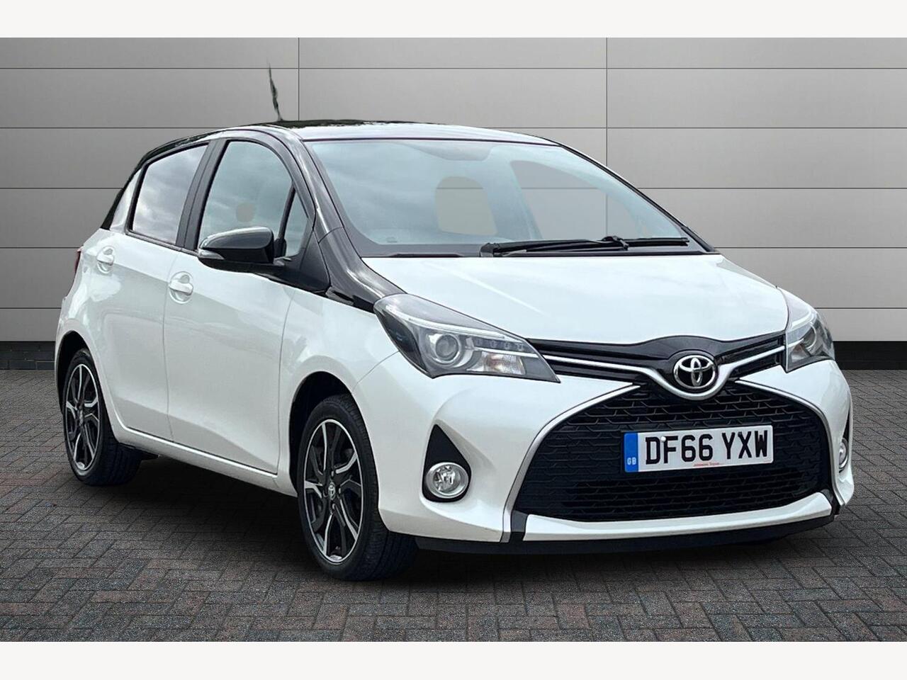 Main listing image - Toyota Yaris