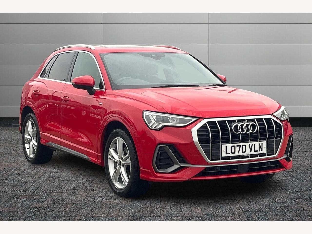 Main listing image - Audi Q3