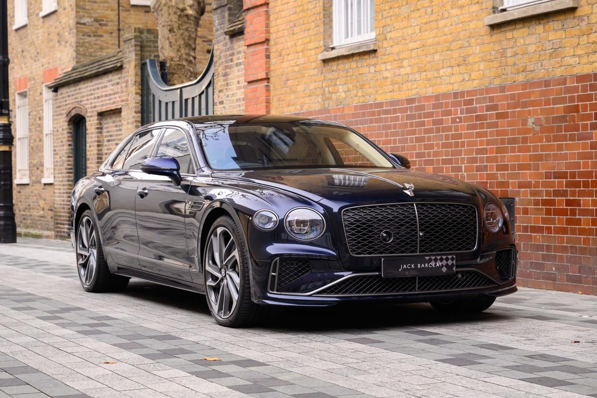 Main listing image - Bentley Flying Spur