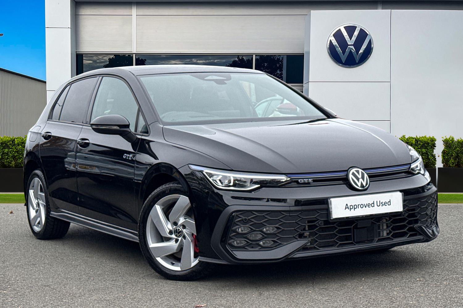 Main listing image - Volkswagen Golf
