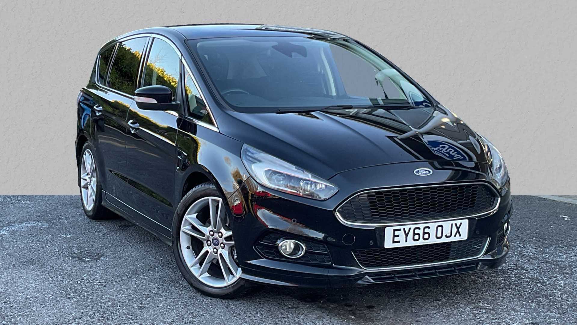 Main listing image - Ford S-MAX