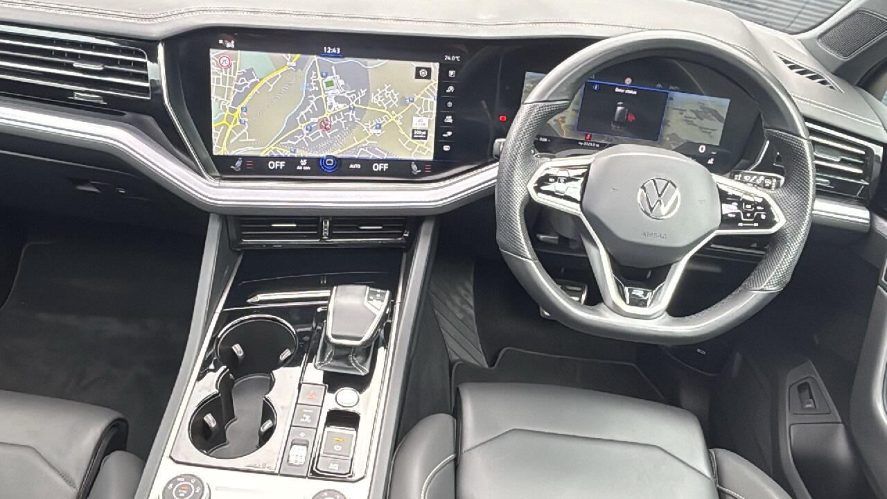 Main listing image - Volkswagen Touareg