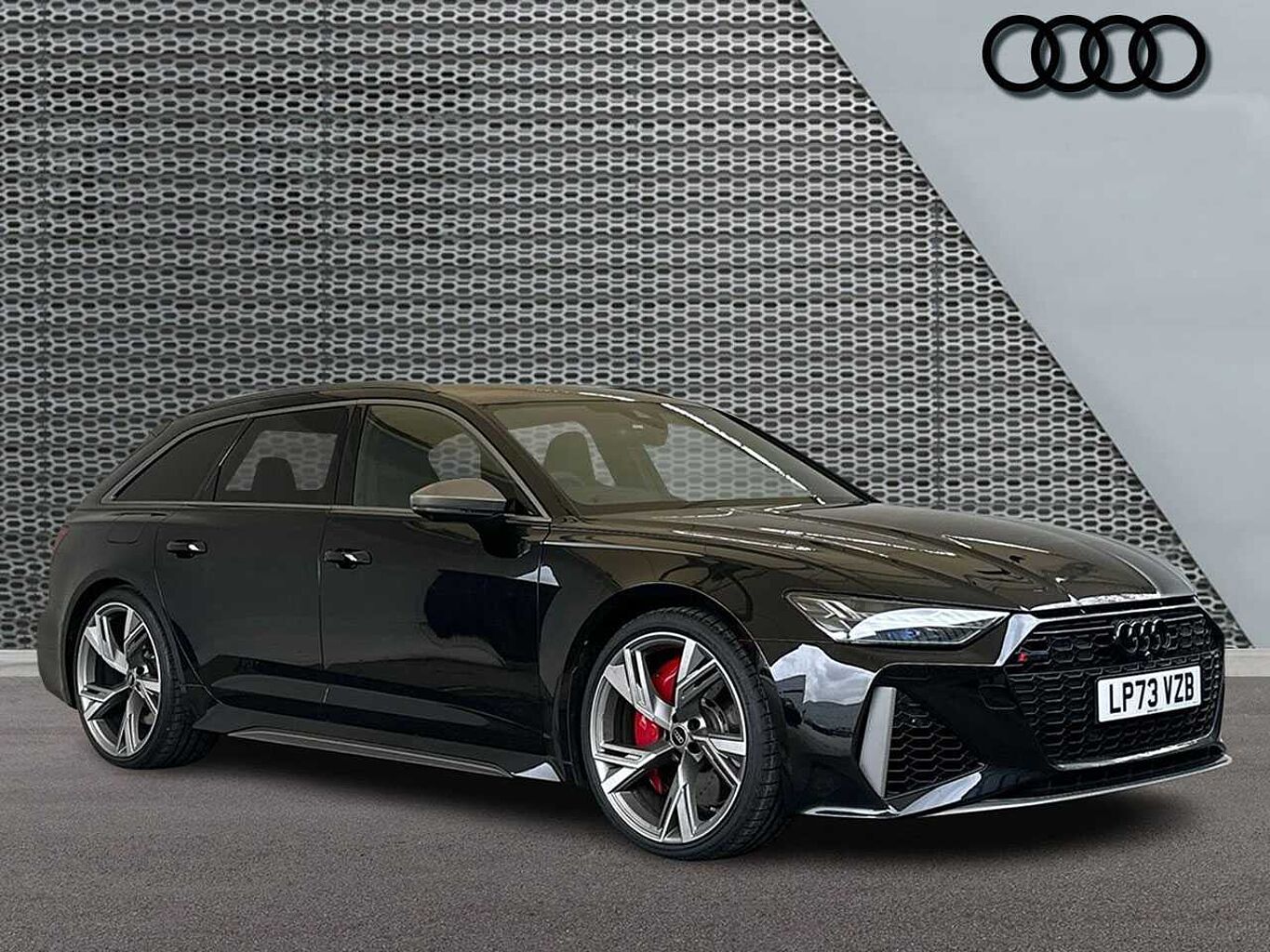 Main listing image - Audi RS6