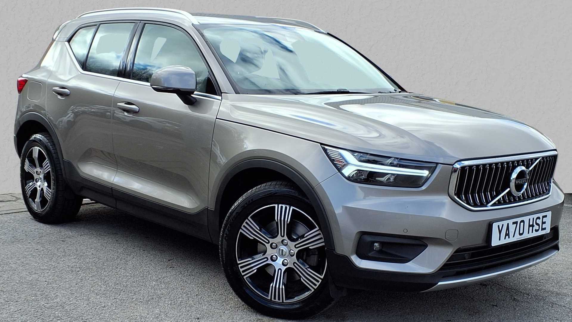 Main listing image - Volvo XC40