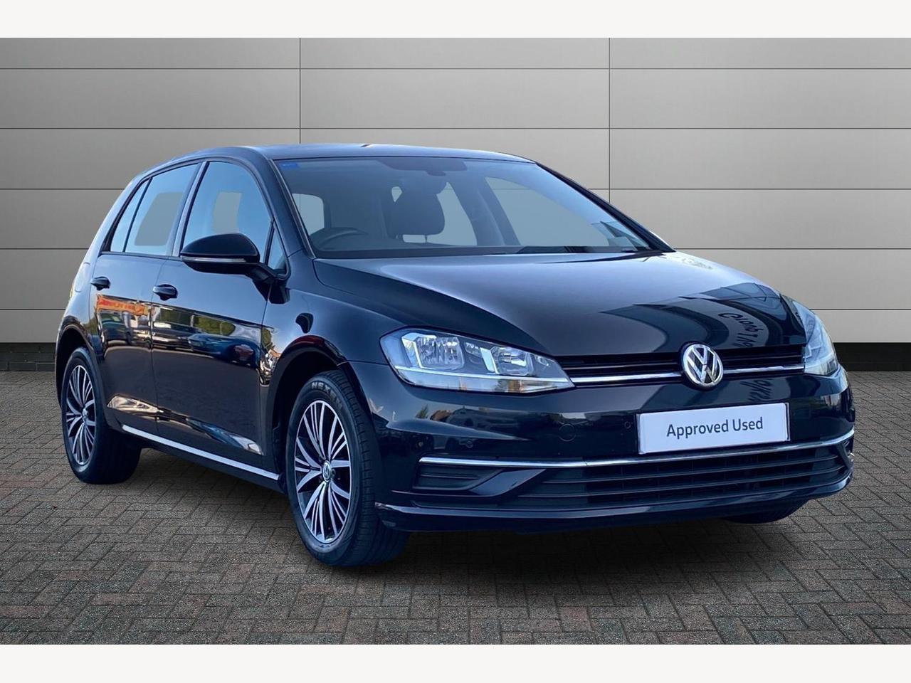 Main listing image - Volkswagen Golf