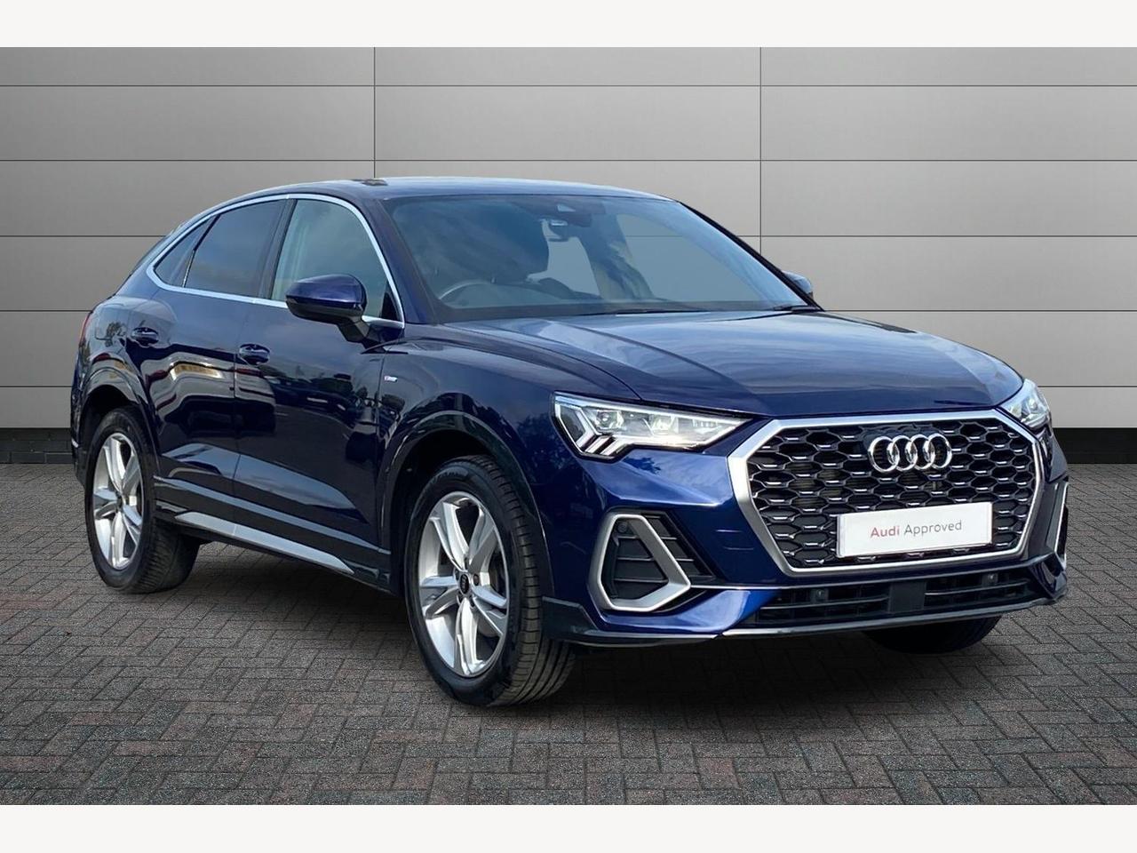 Main listing image - Audi Q3