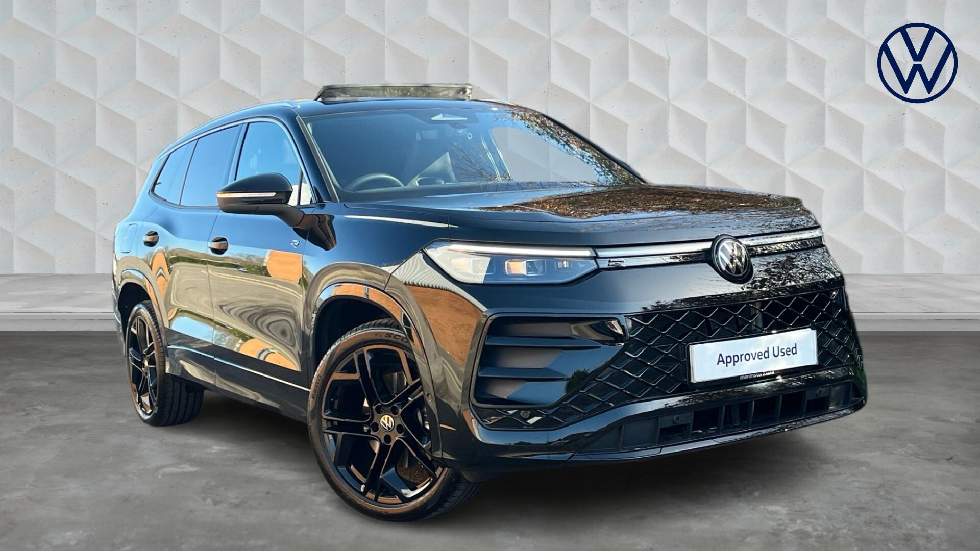 Main listing image - Volkswagen Tayron