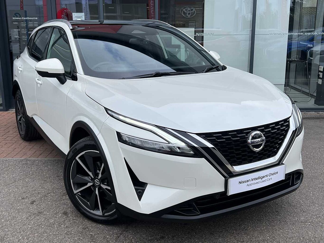 Main listing image - Nissan Qashqai