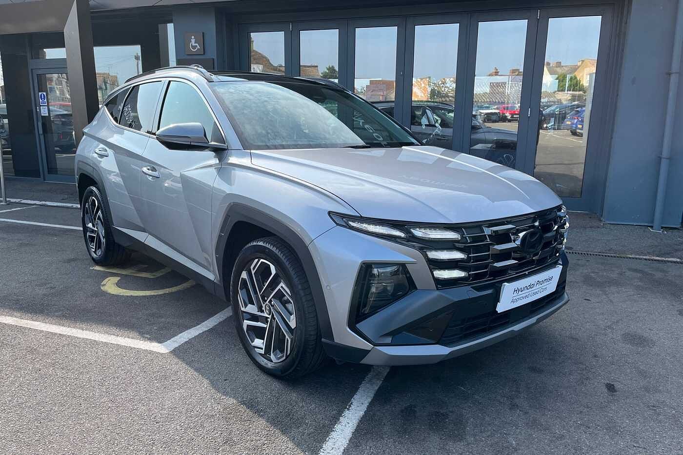 Main listing image - Hyundai Tucson