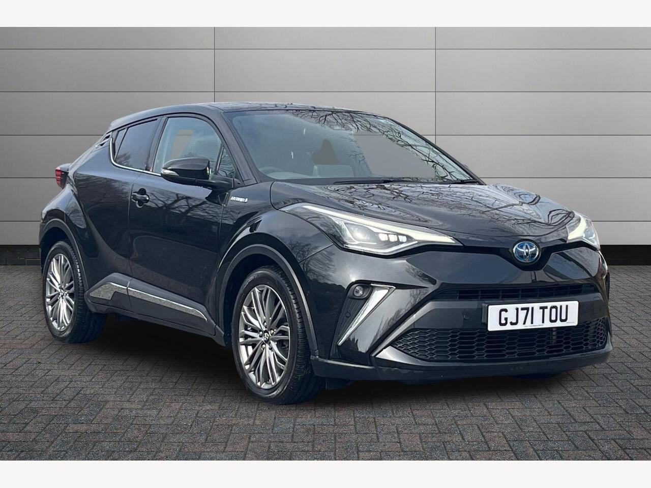 Main listing image - Toyota C-HR