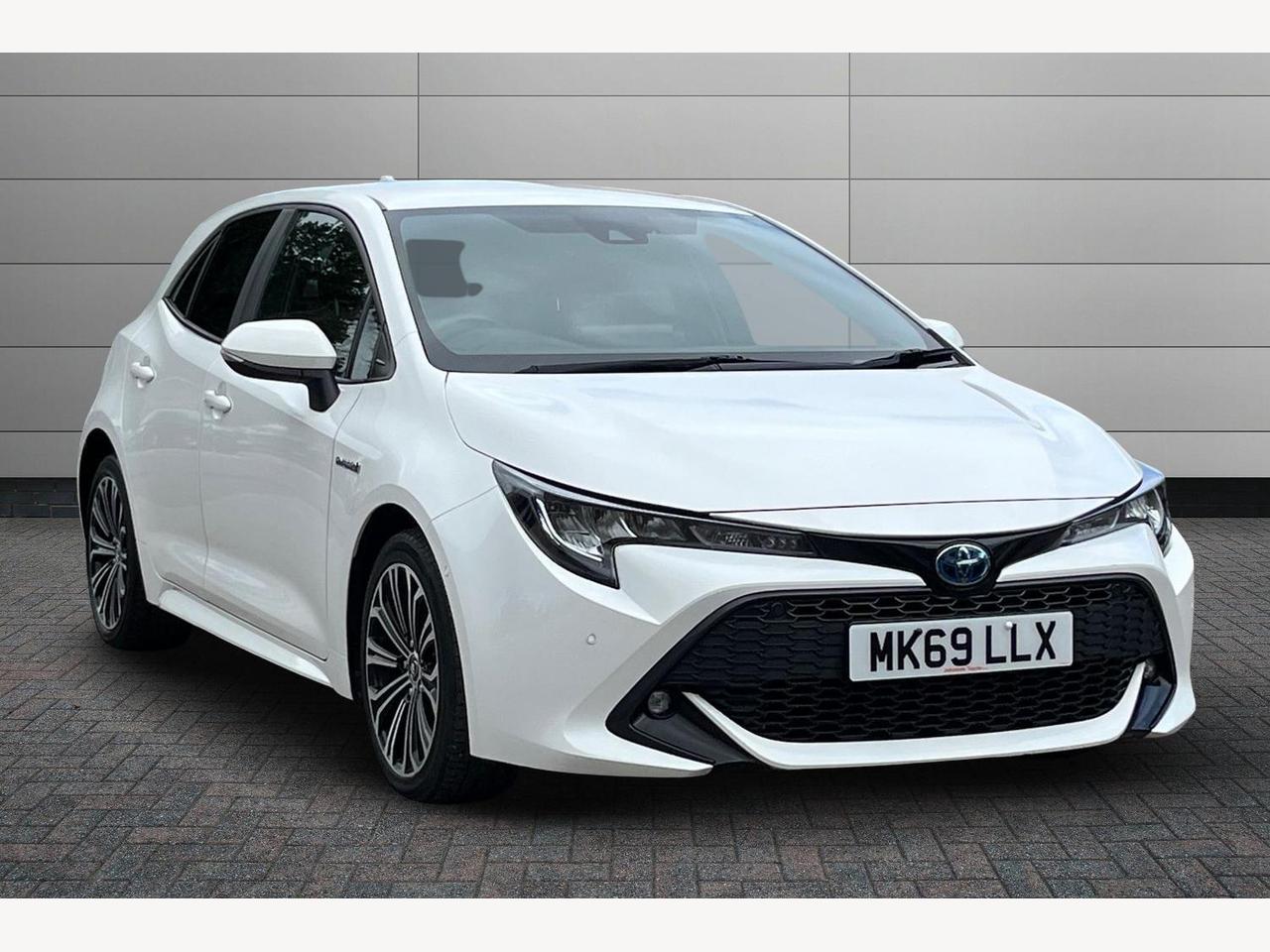 Main listing image - Toyota Corolla