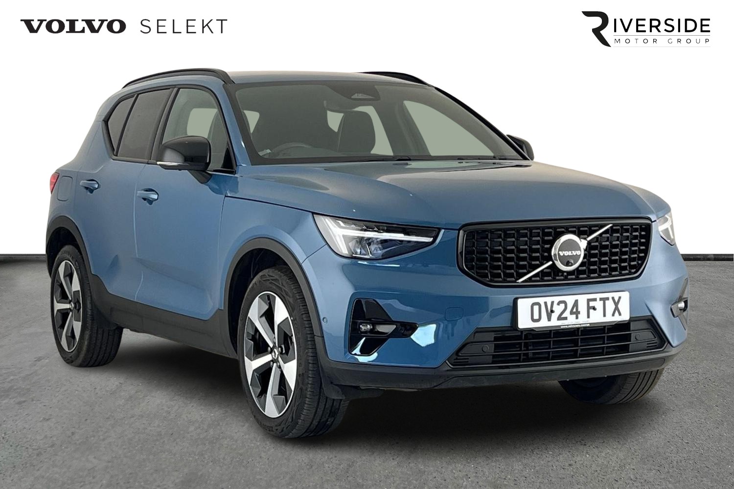 Main listing image - Volvo XC40