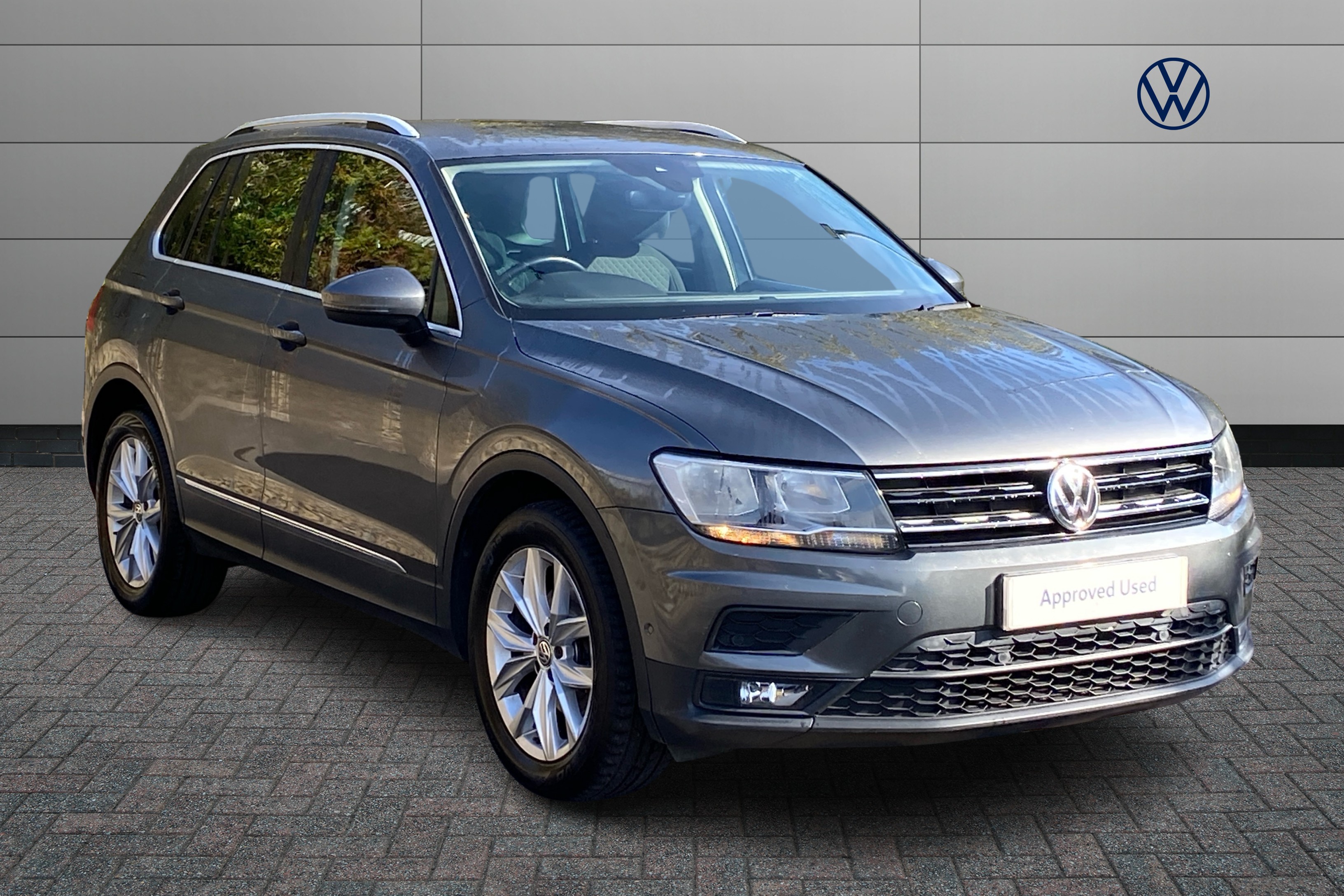 Main listing image - Volkswagen Tiguan
