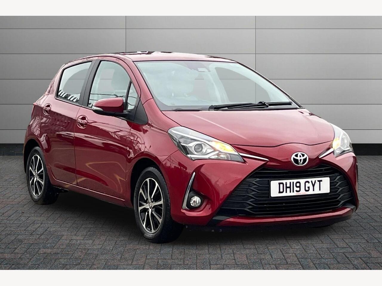 Main listing image - Toyota Yaris