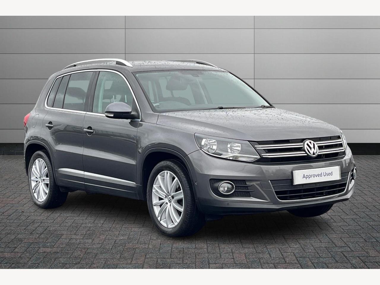 Main listing image - Volkswagen Tiguan