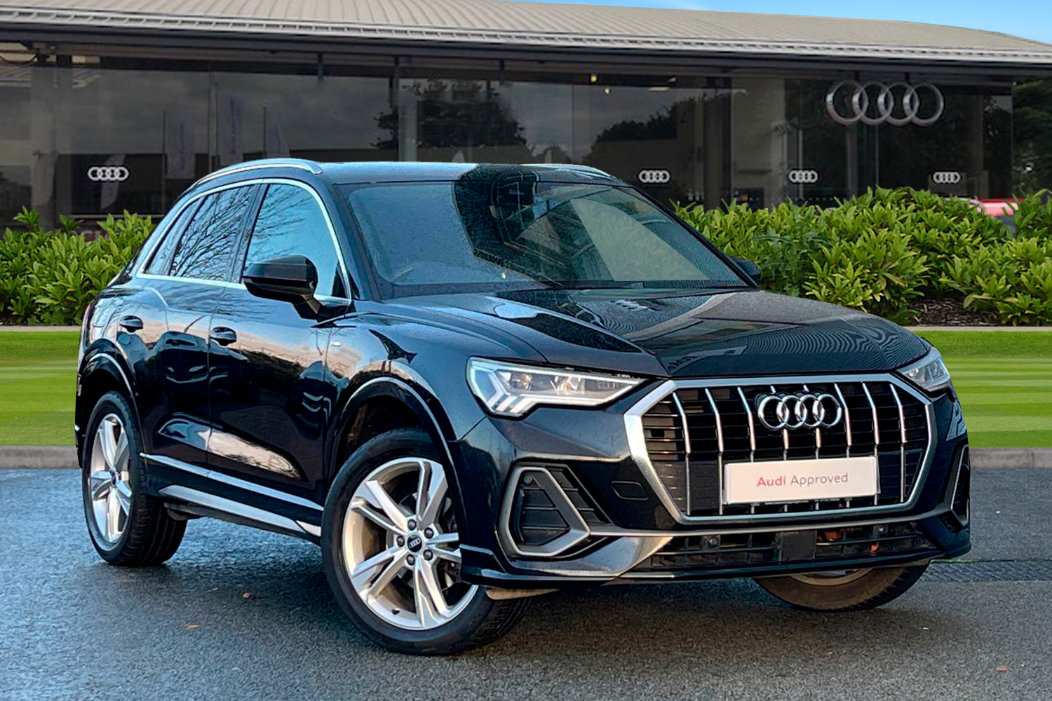 Main listing image - Audi Q3