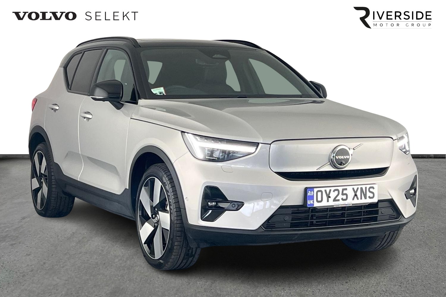 Main listing image - Volvo Ex40