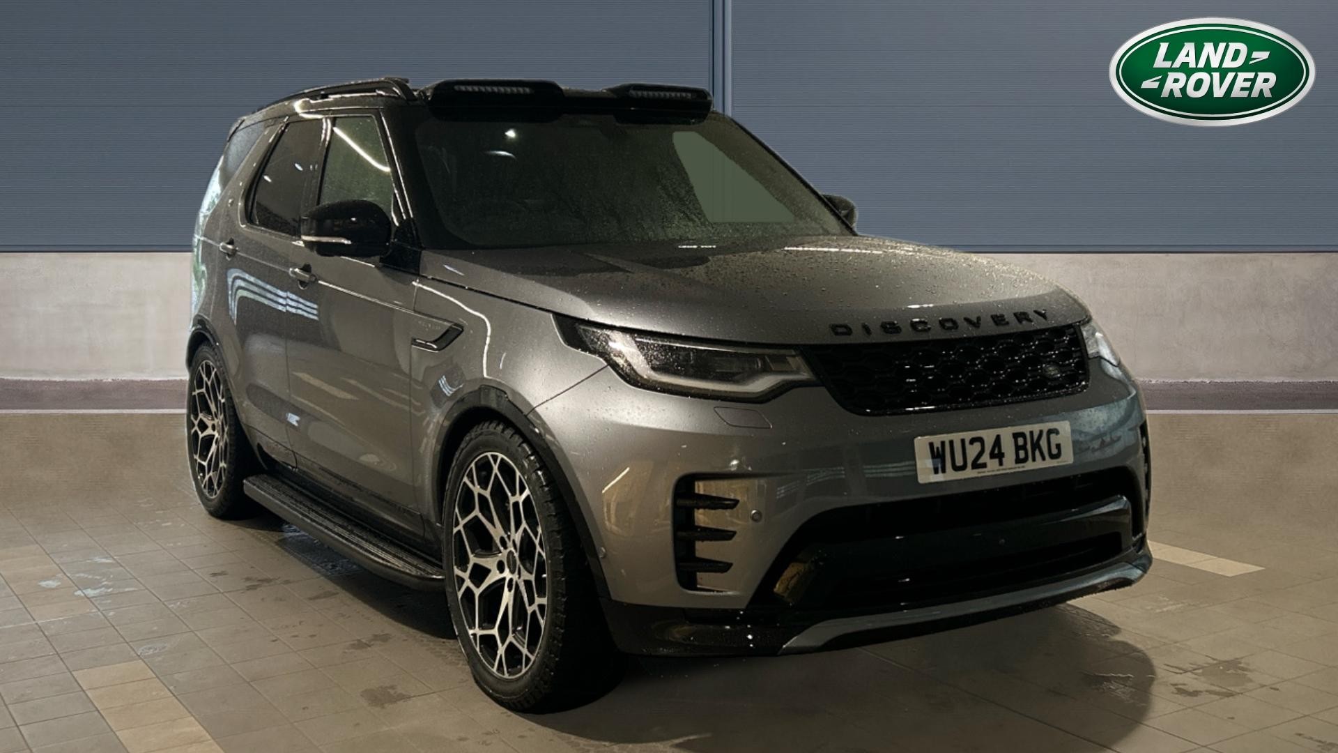 Main listing image - Land Rover Discovery