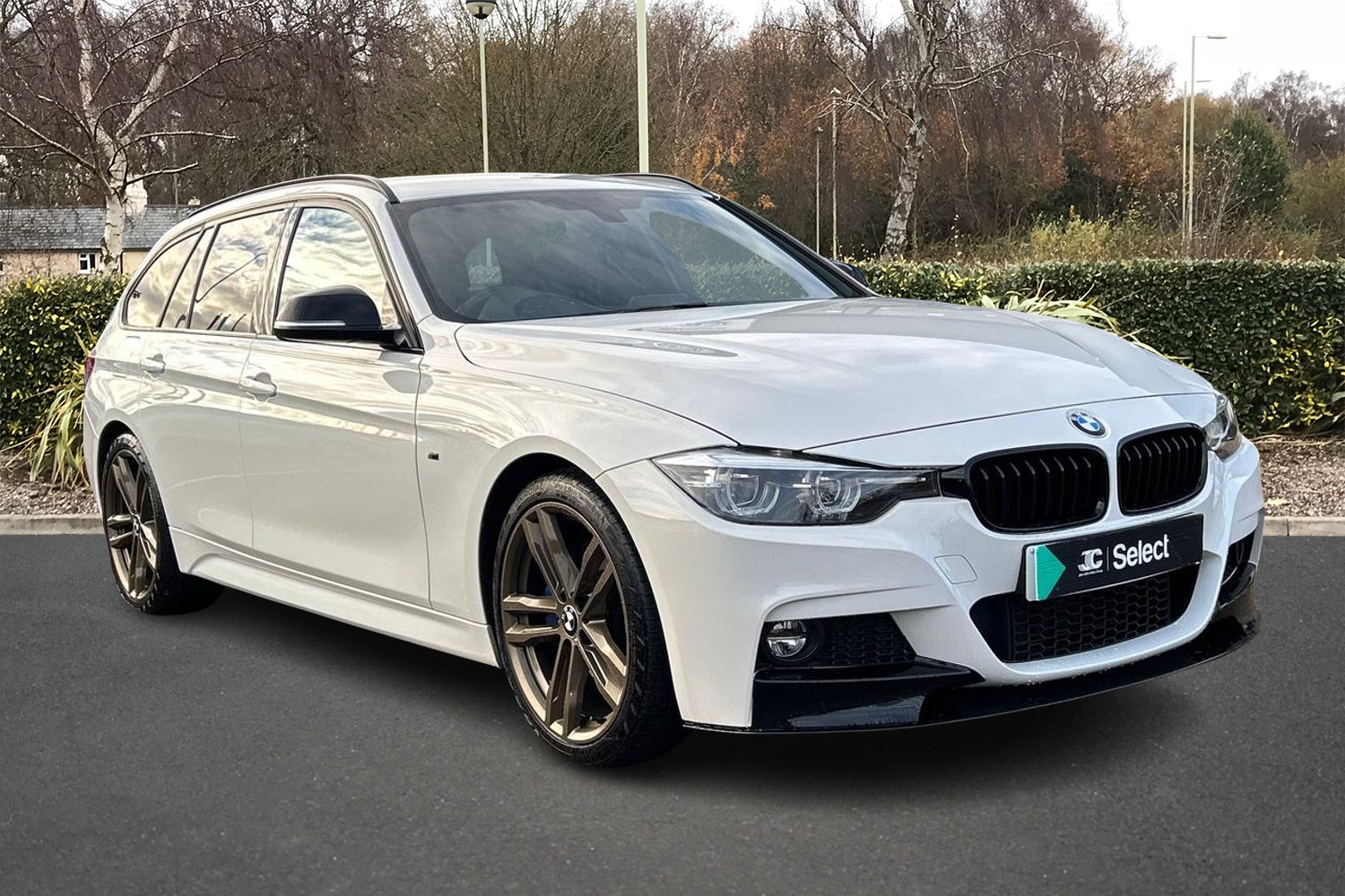 Main listing image - BMW 3 Series Touring