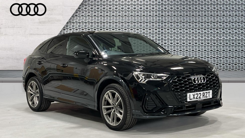 Main listing image - Audi Q3