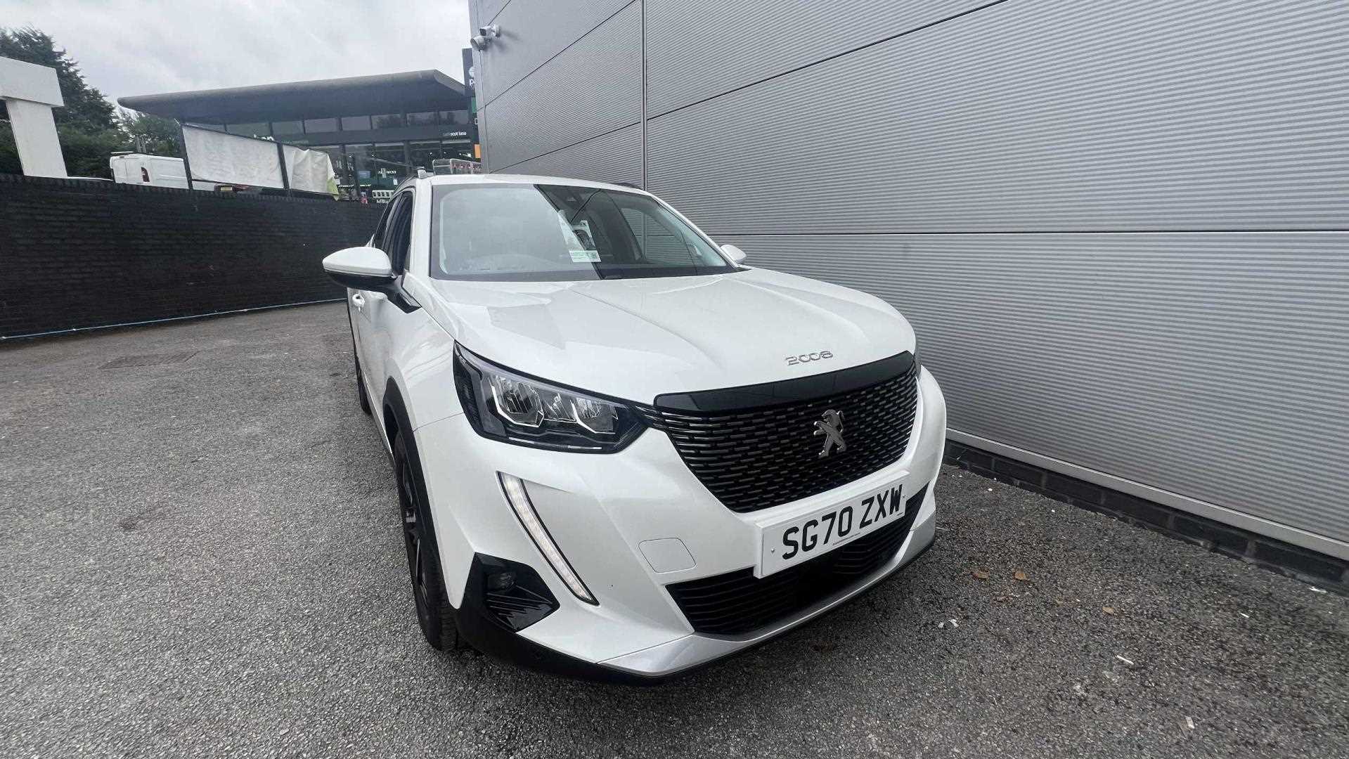 Main listing image - Peugeot 2008