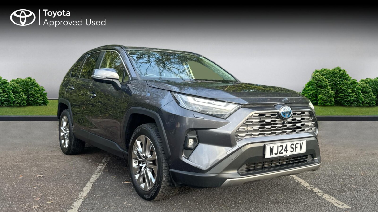 Main listing image - Toyota RAV4