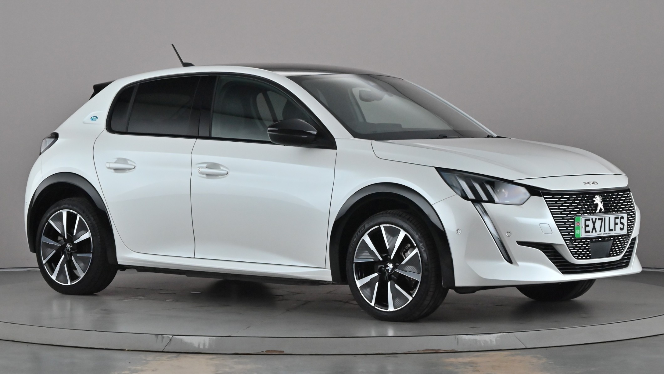 Main listing image - Peugeot e-208
