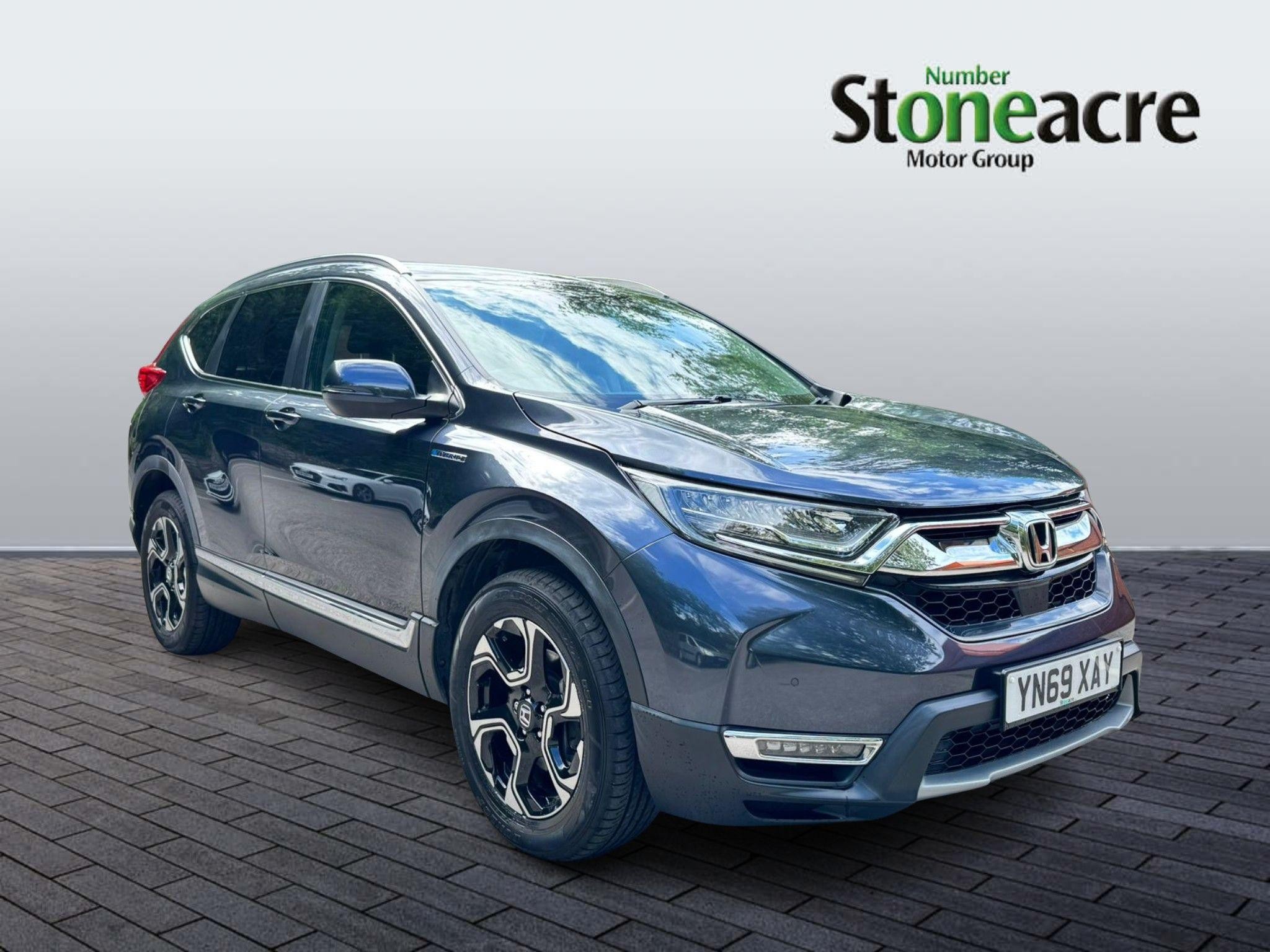 Main listing image - Honda CR-V