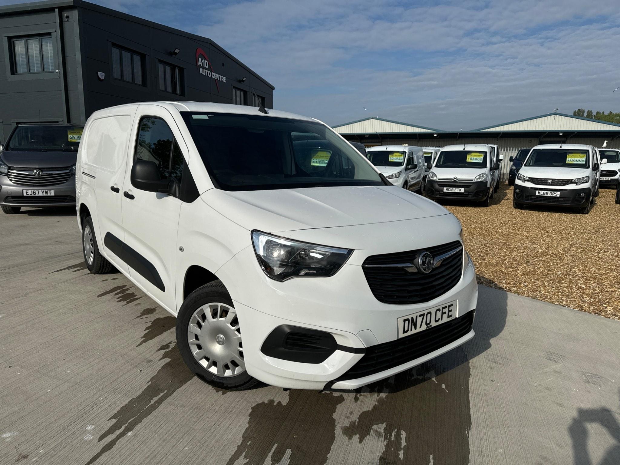 Main listing image - Vauxhall Combo Cargo