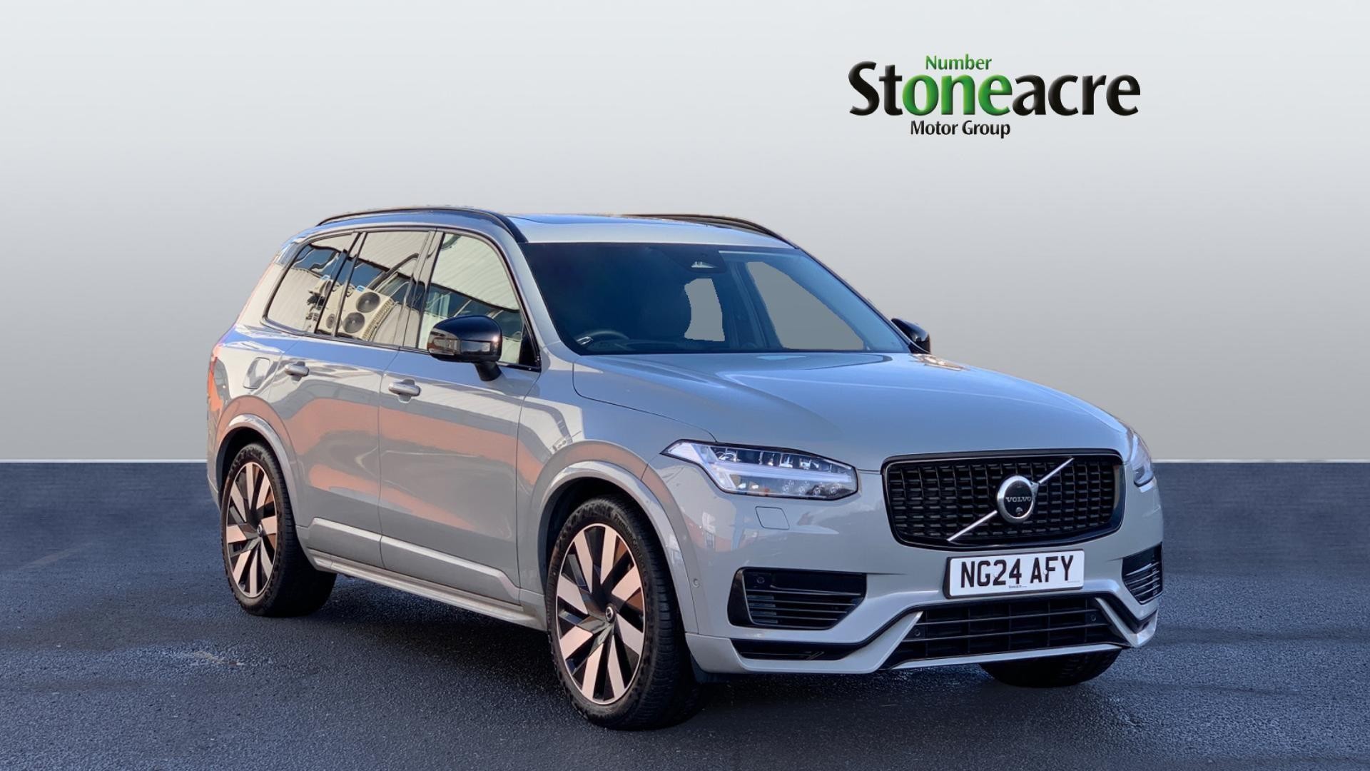 Main listing image - Volvo XC90