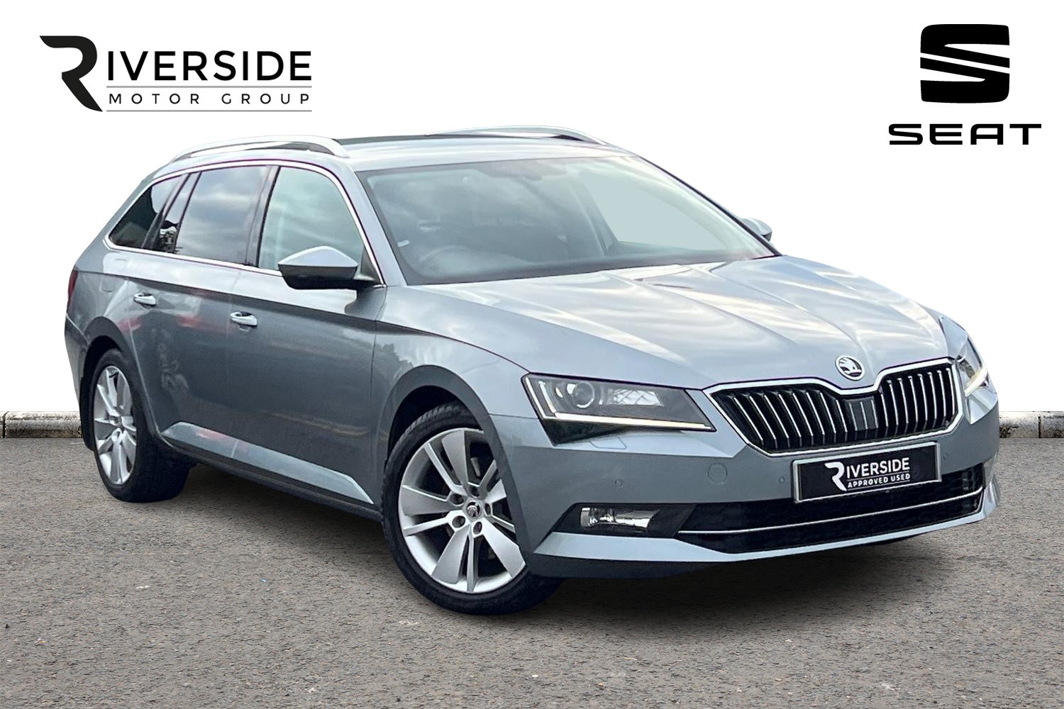Main listing image - Skoda Superb