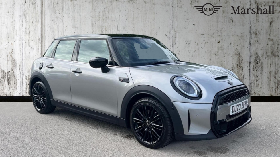 Main listing image - MINI Hatchback 5dr