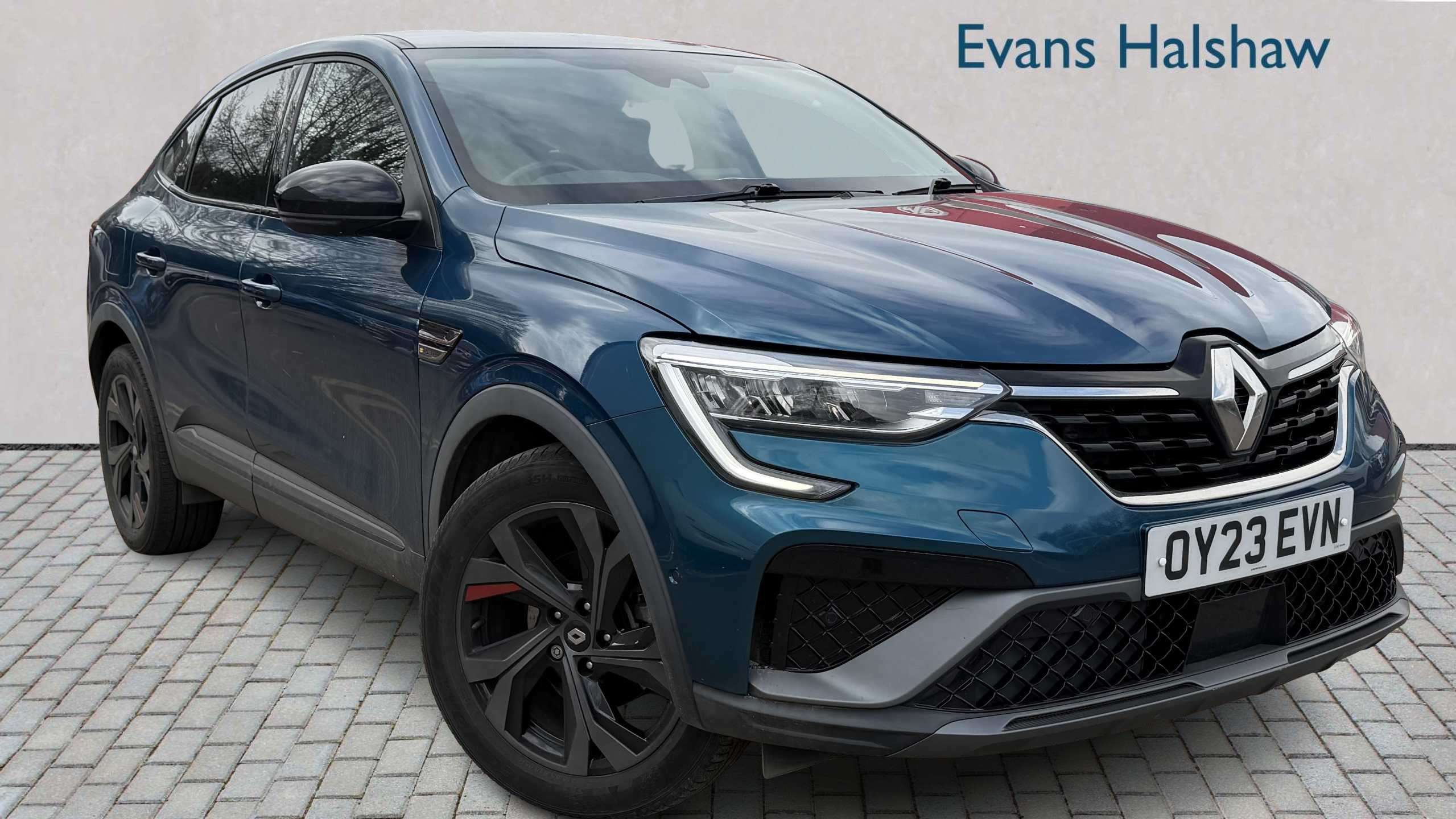 Main listing image - Renault Arkana