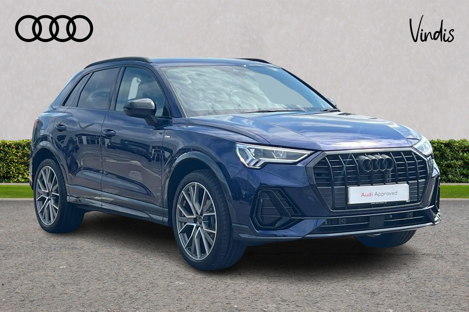 Main listing image - Audi Q3