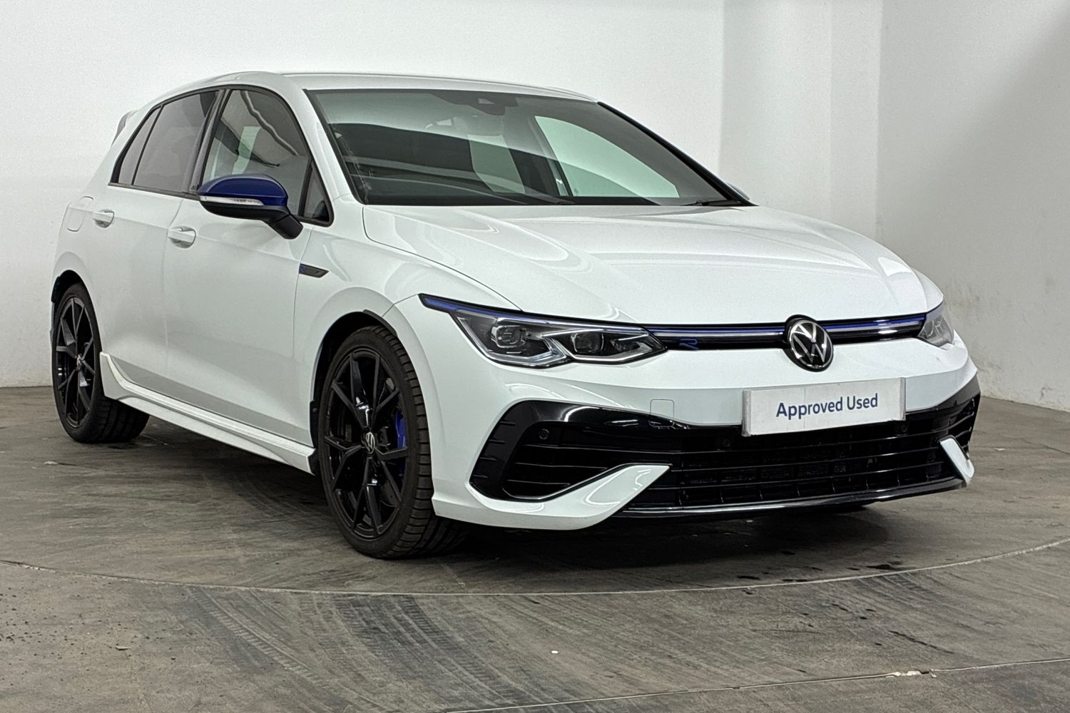 Main listing image - Volkswagen Golf R