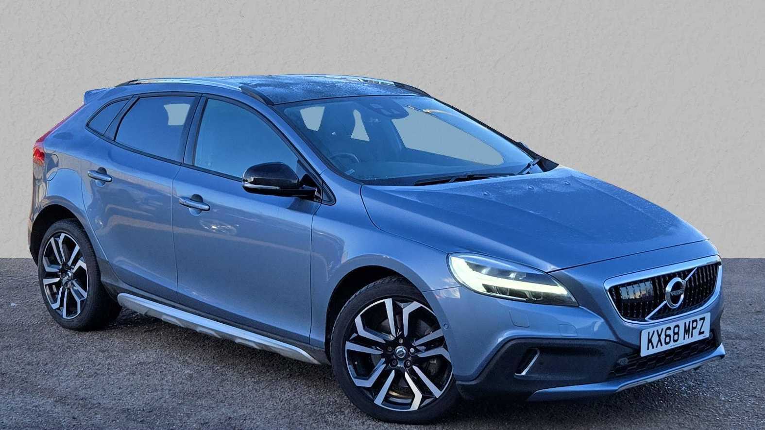 Main listing image - Volvo V40 Cross Country