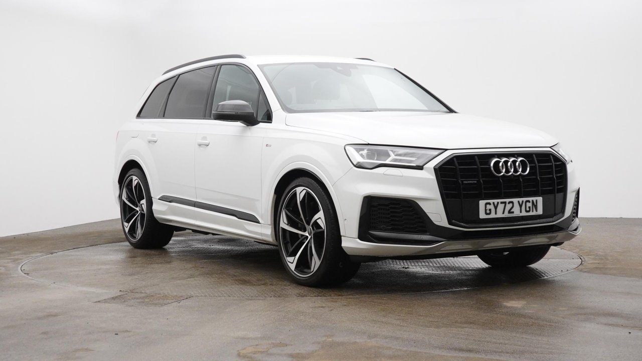 Main listing image - Audi Q7