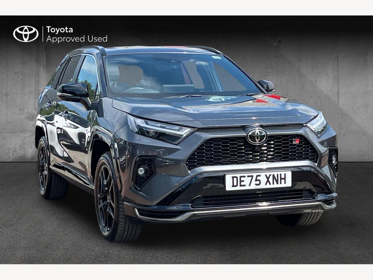Main listing image - Toyota RAV4