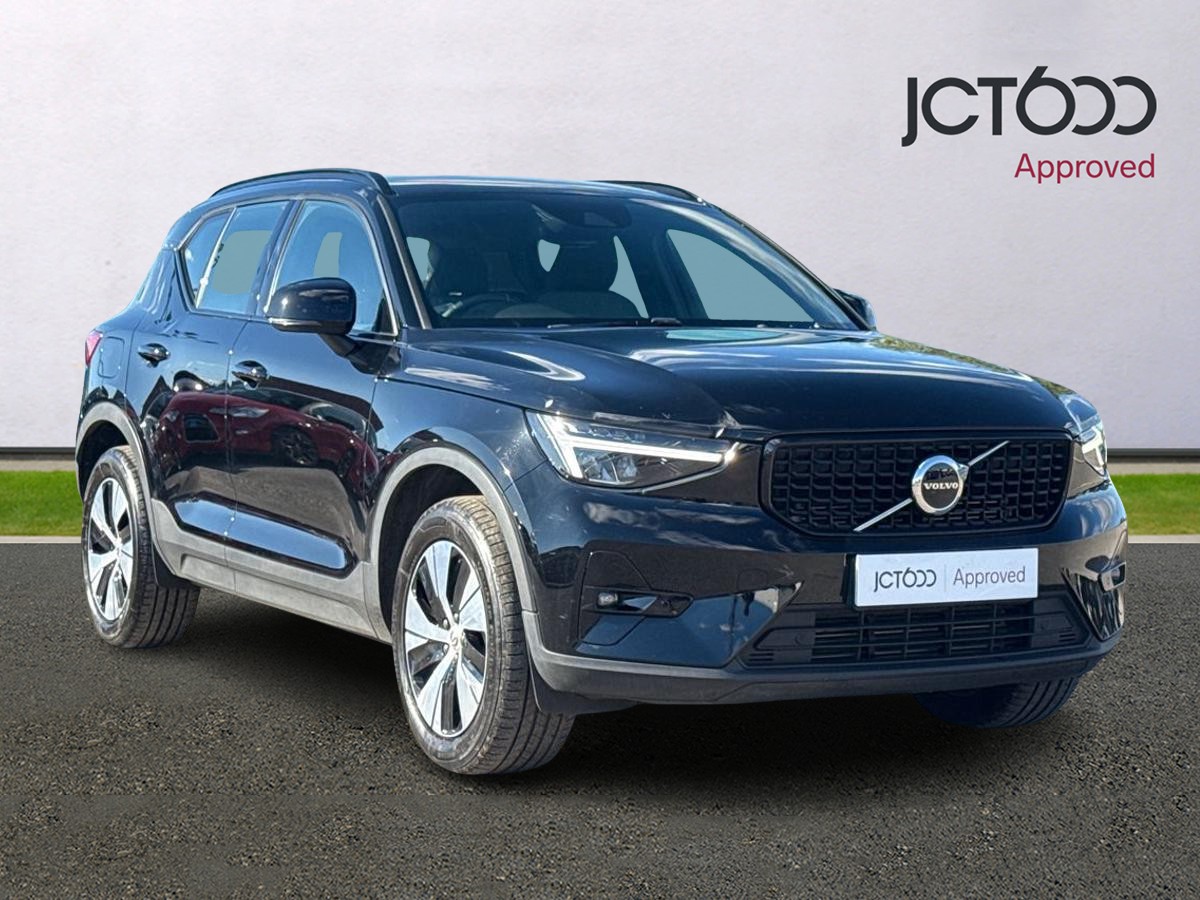 Main listing image - Volvo XC40 Recharge
