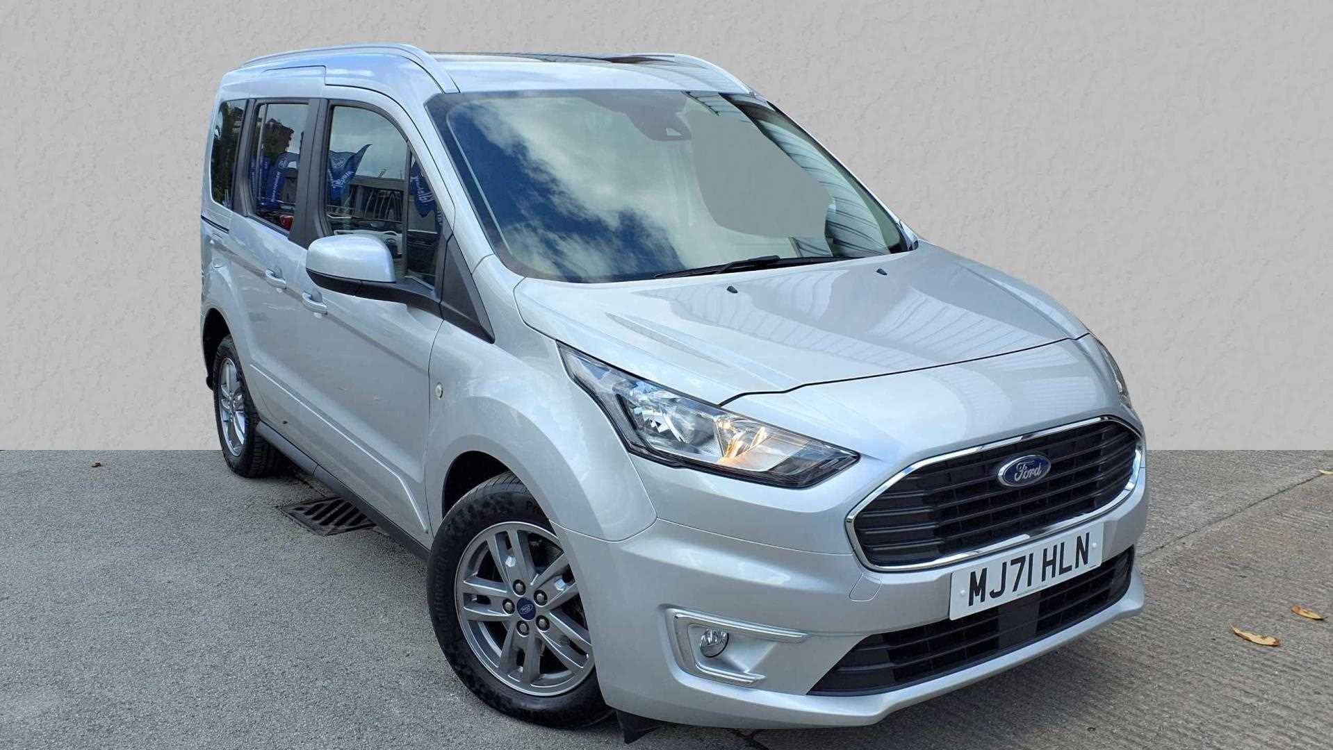 Main listing image - Ford Tourneo Connect