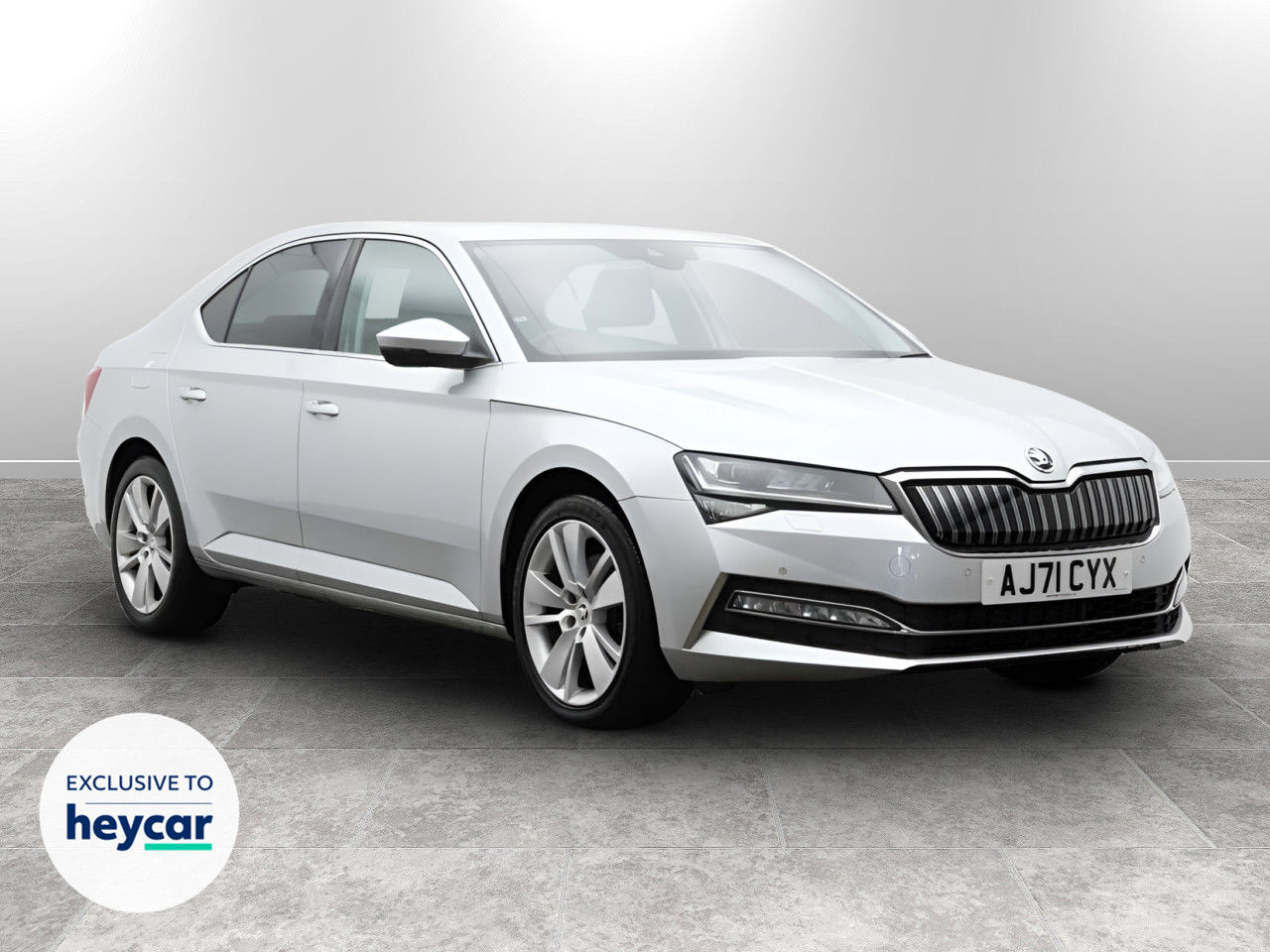 Main listing image - Skoda Superb