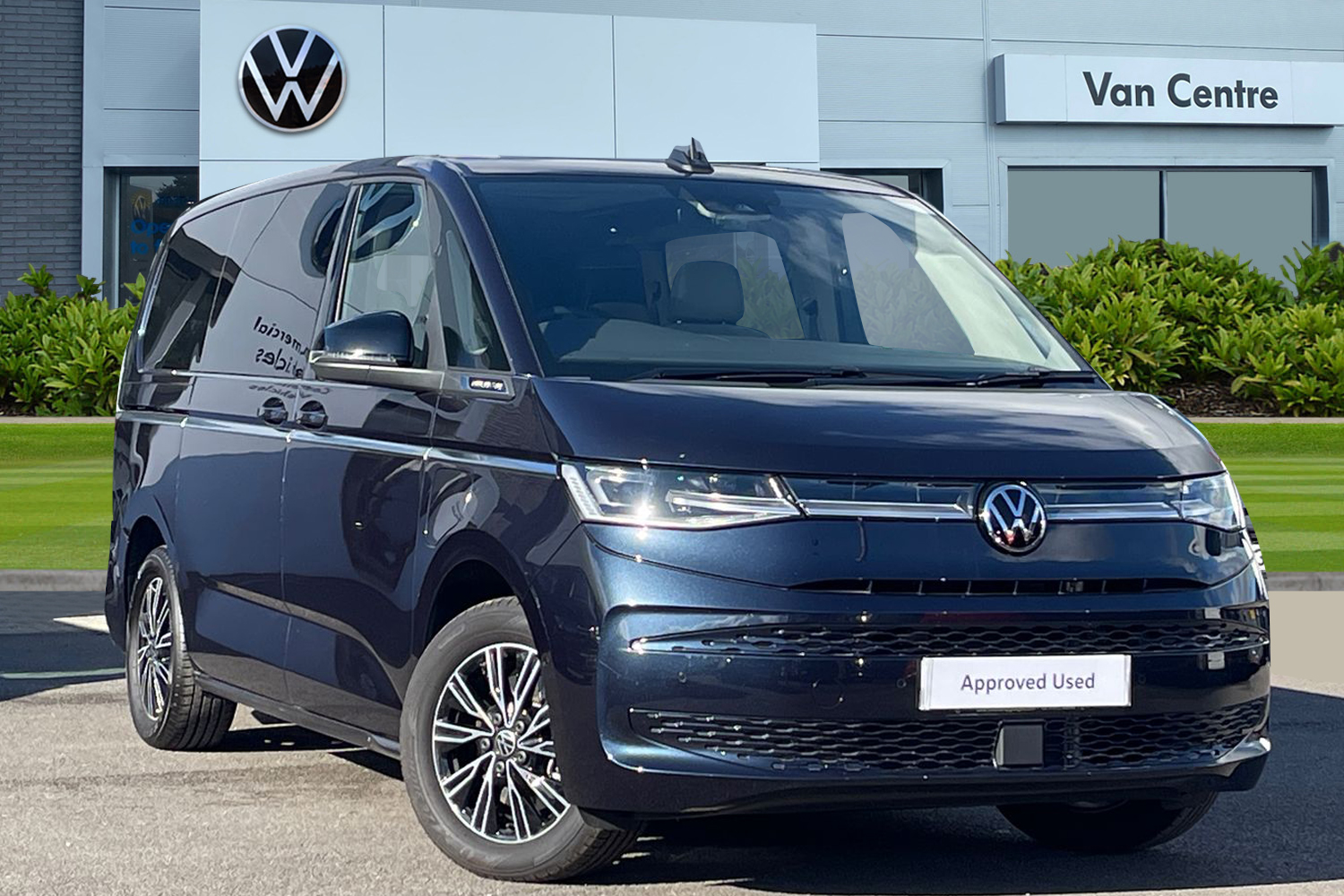 Main listing image - Volkswagen Multivan