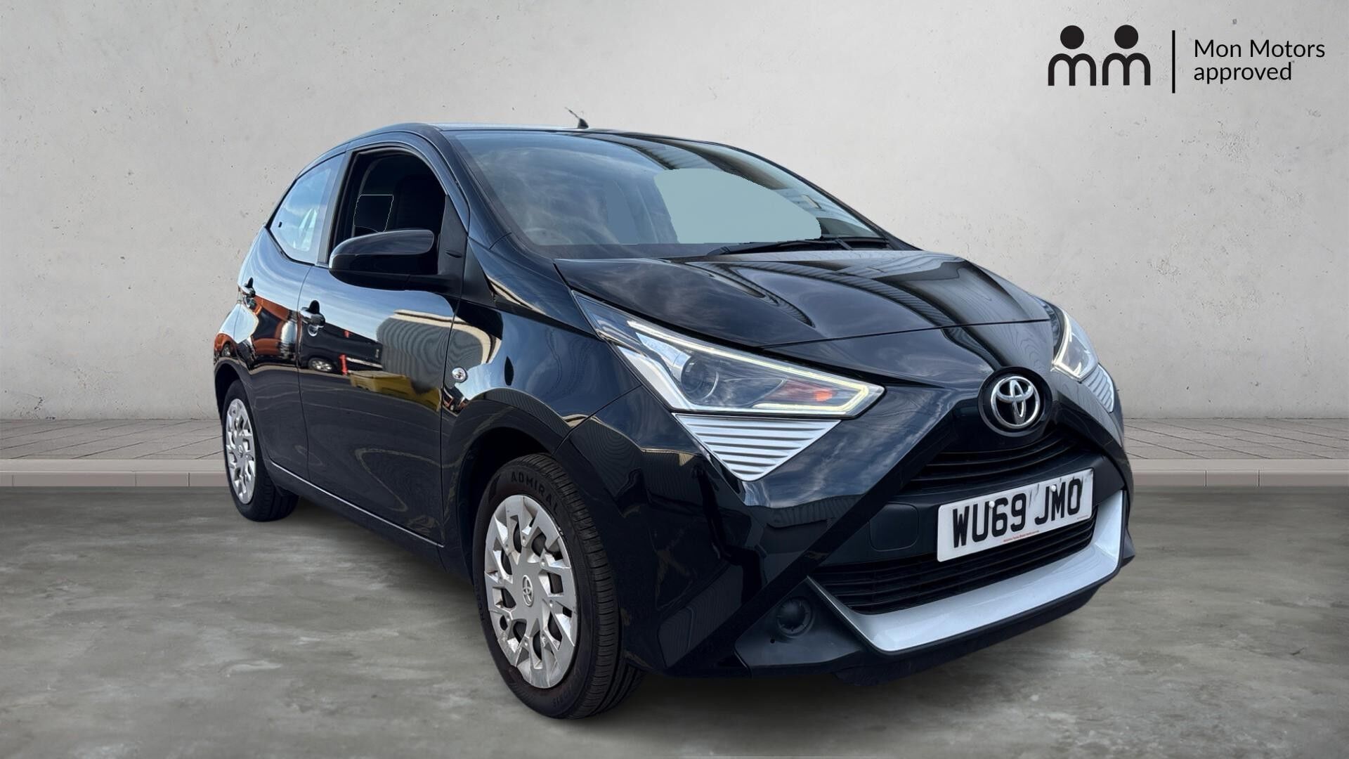 Main listing image - Toyota Aygo