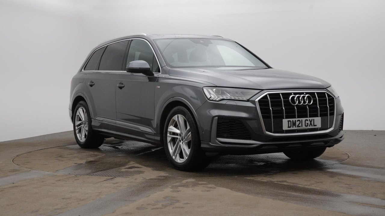 Main listing image - Audi Q7