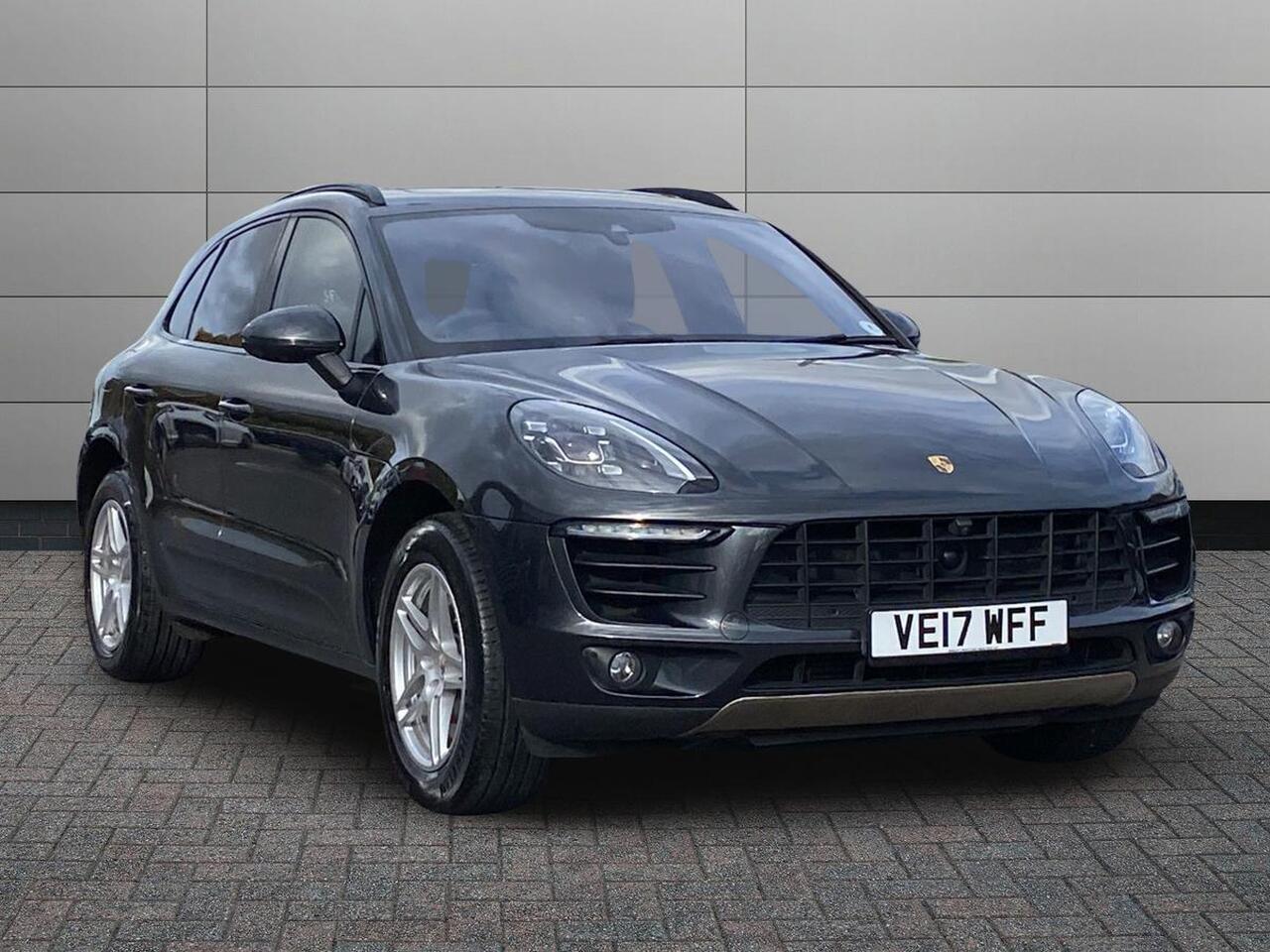 Main listing image - Porsche Macan