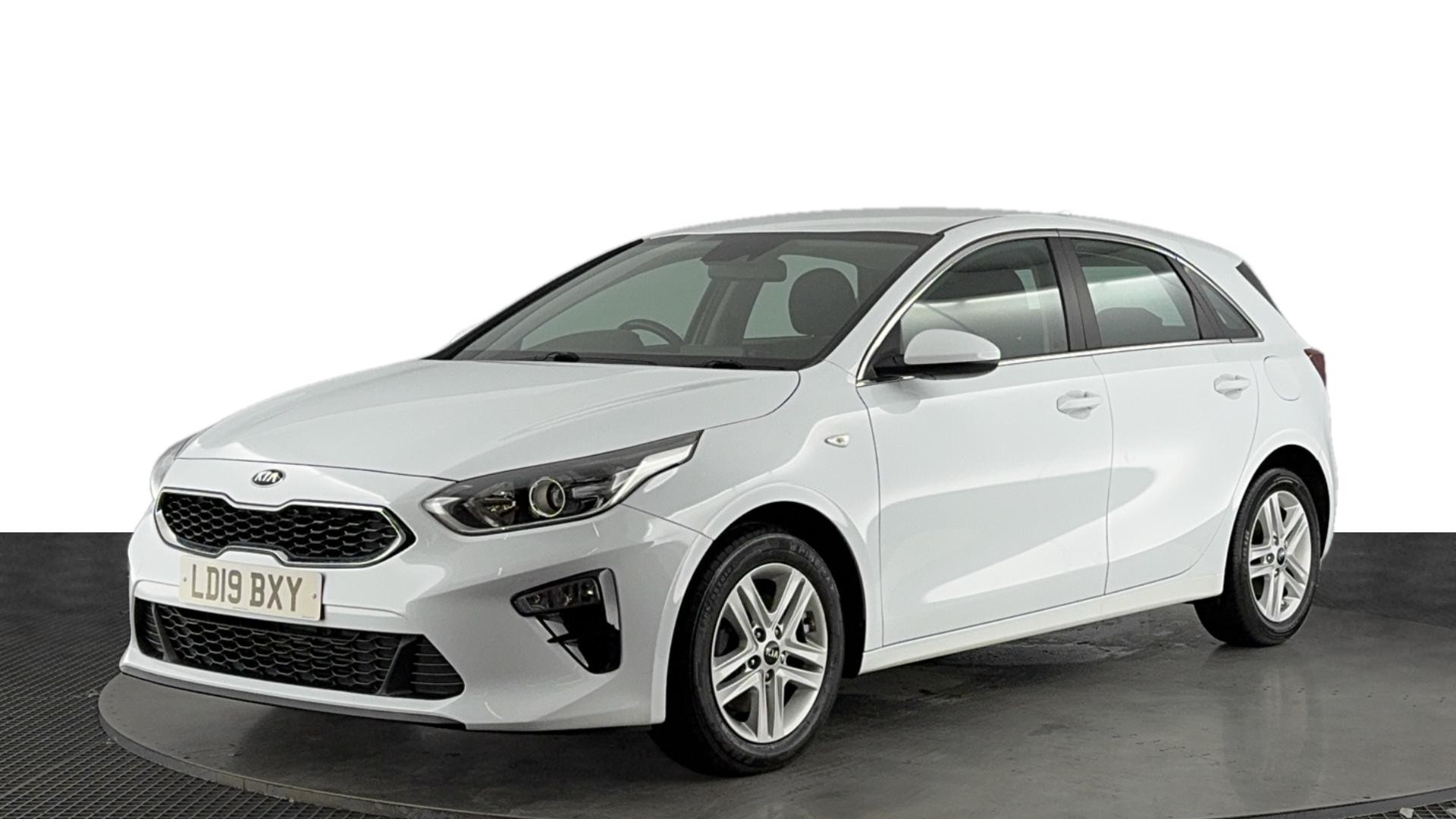 Main listing image - Kia Ceed