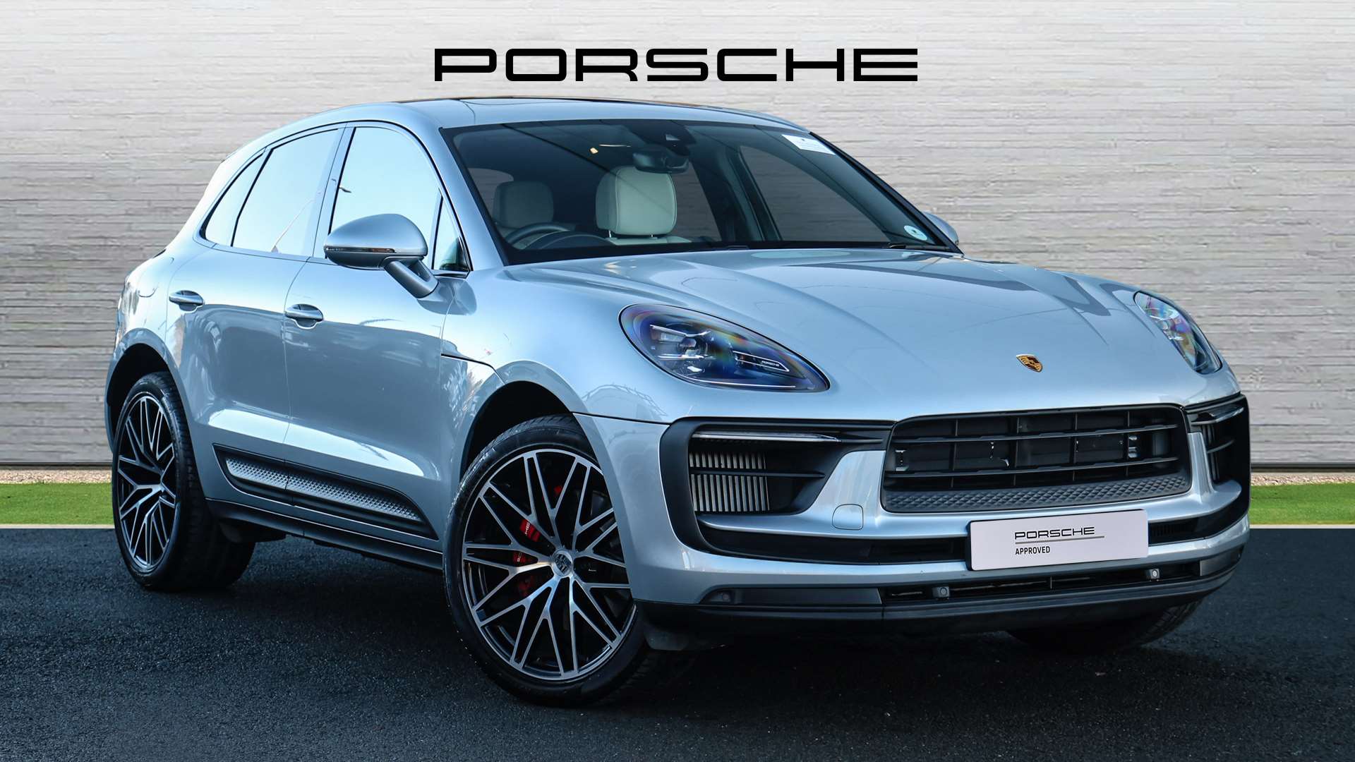 Main listing image - Porsche Macan
