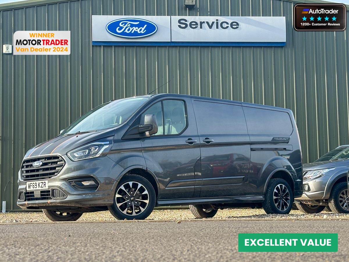 Main listing image - Ford Transit Custom