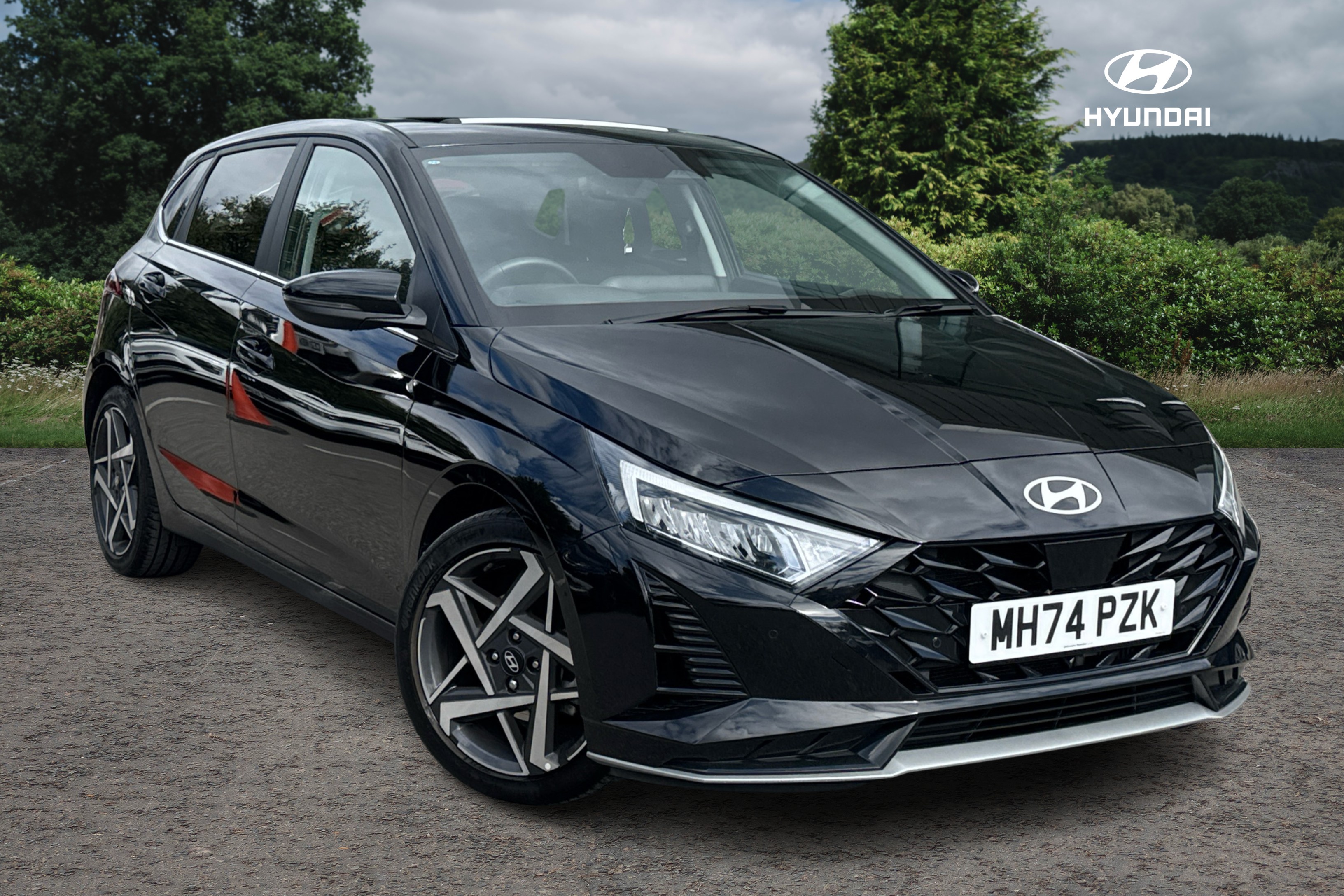 Main listing image - Hyundai i20