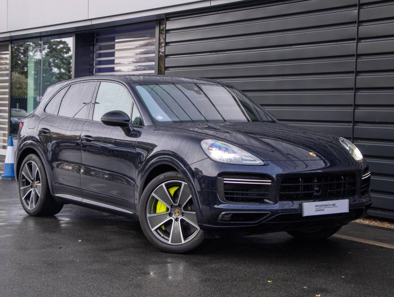Main listing image - Porsche Cayenne
